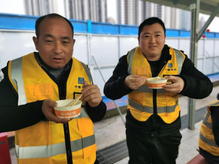 这个街道的元宵节活动真热闹