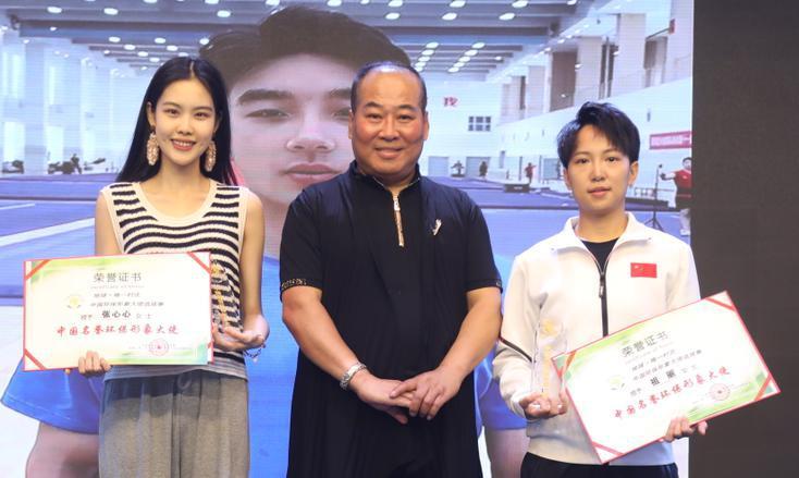 春晚童星—李明泽获得第 12 届中国名誉环保之星称号